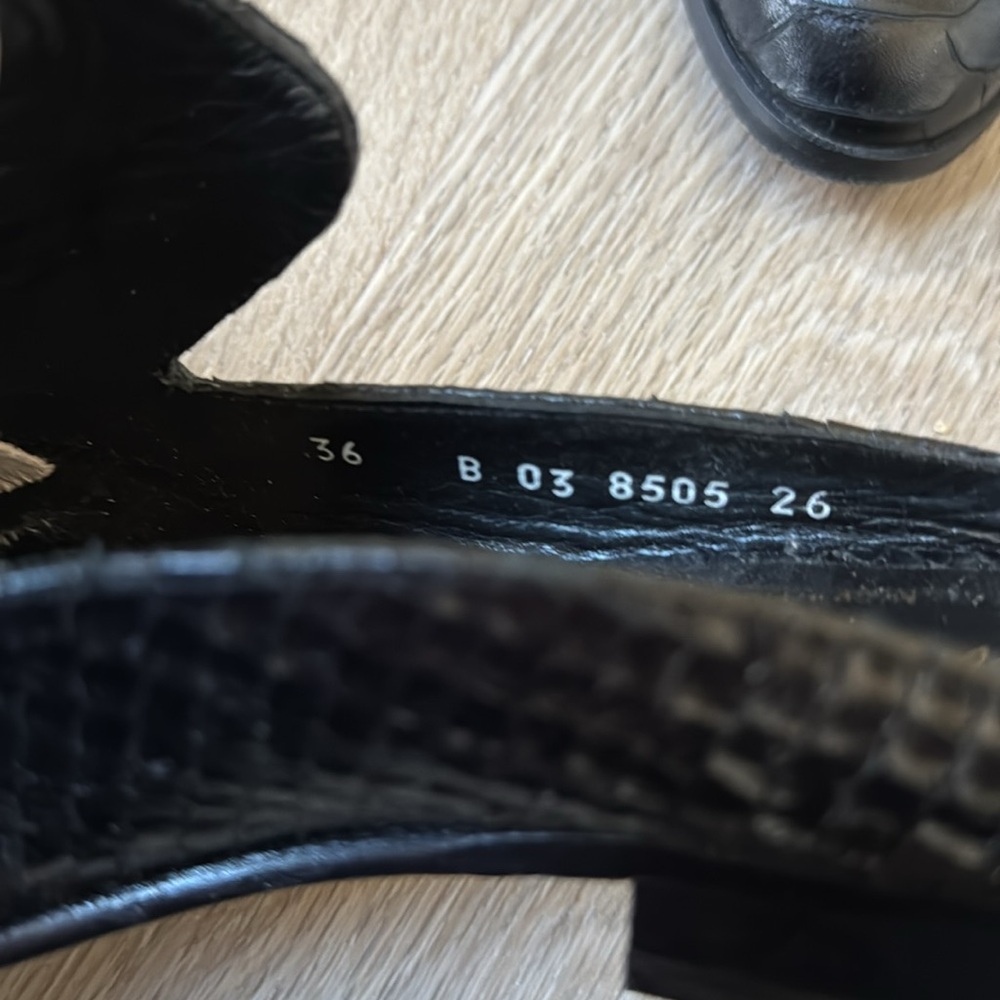Black Crocodile Robert Clergerio Ladies Slides size 36 - Picture 3 of 5